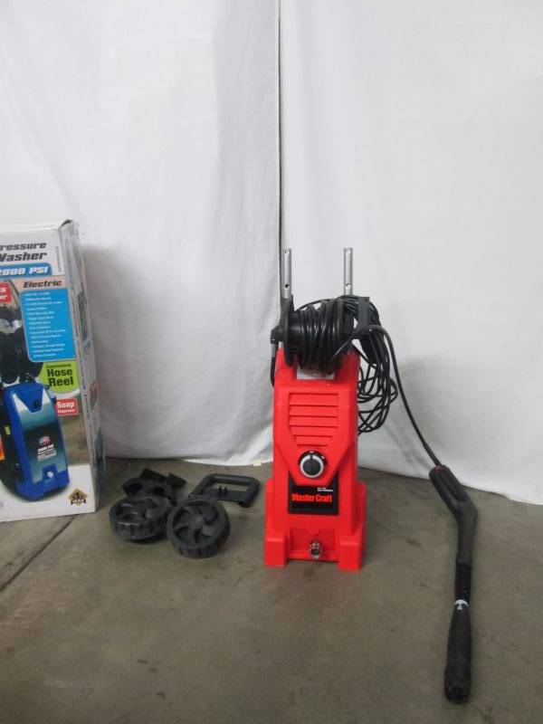 lot 7 image: Master Craft 2000 PSI Electric Pressure Washer