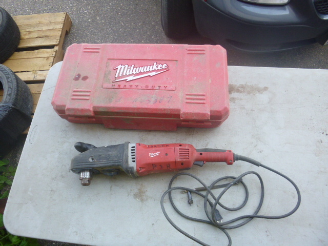 Milwaukee Super Hawg 12 Angle Drill
