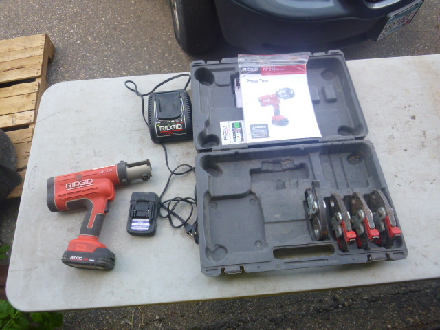 Ridgid RP 210 Cordless Press Tool