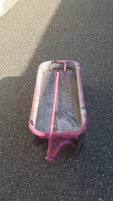 Pink wagon