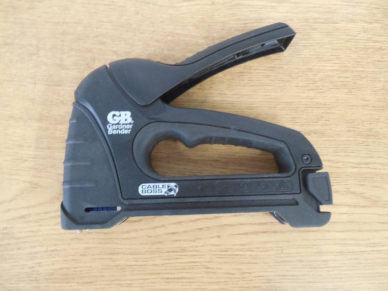 lot 33 image: Cable Boss Professional Grade Staple Gun for Secures NM, Coaxial, VDV, and Low Voltage Wire and Cable
