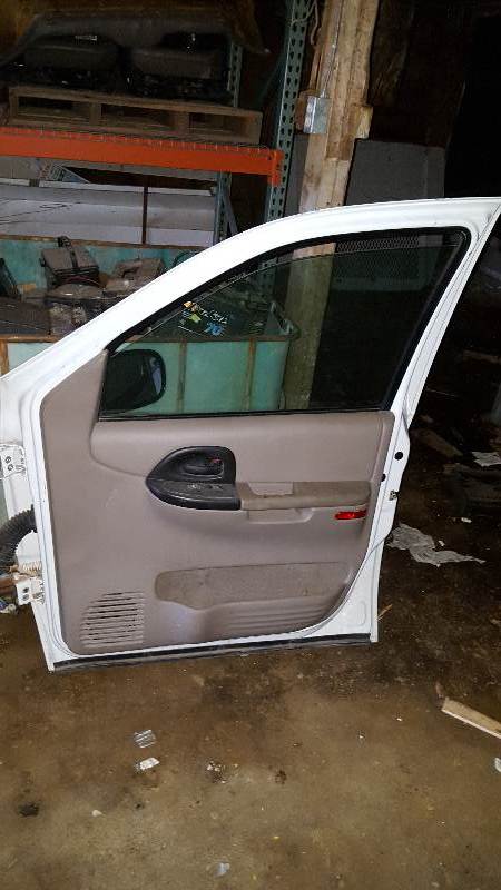 2003 Pontiac Montana door - passenger front
