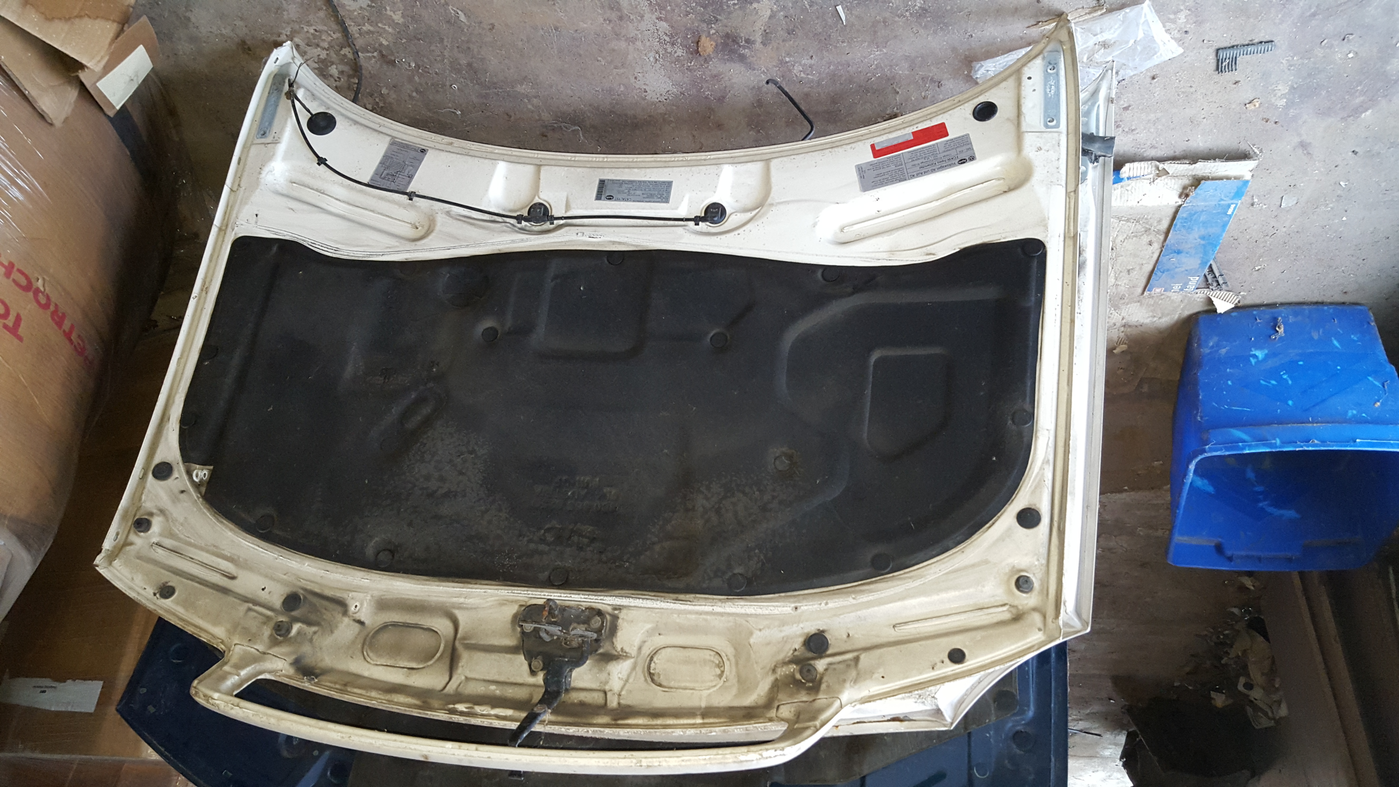 1996 Audi A4 hood