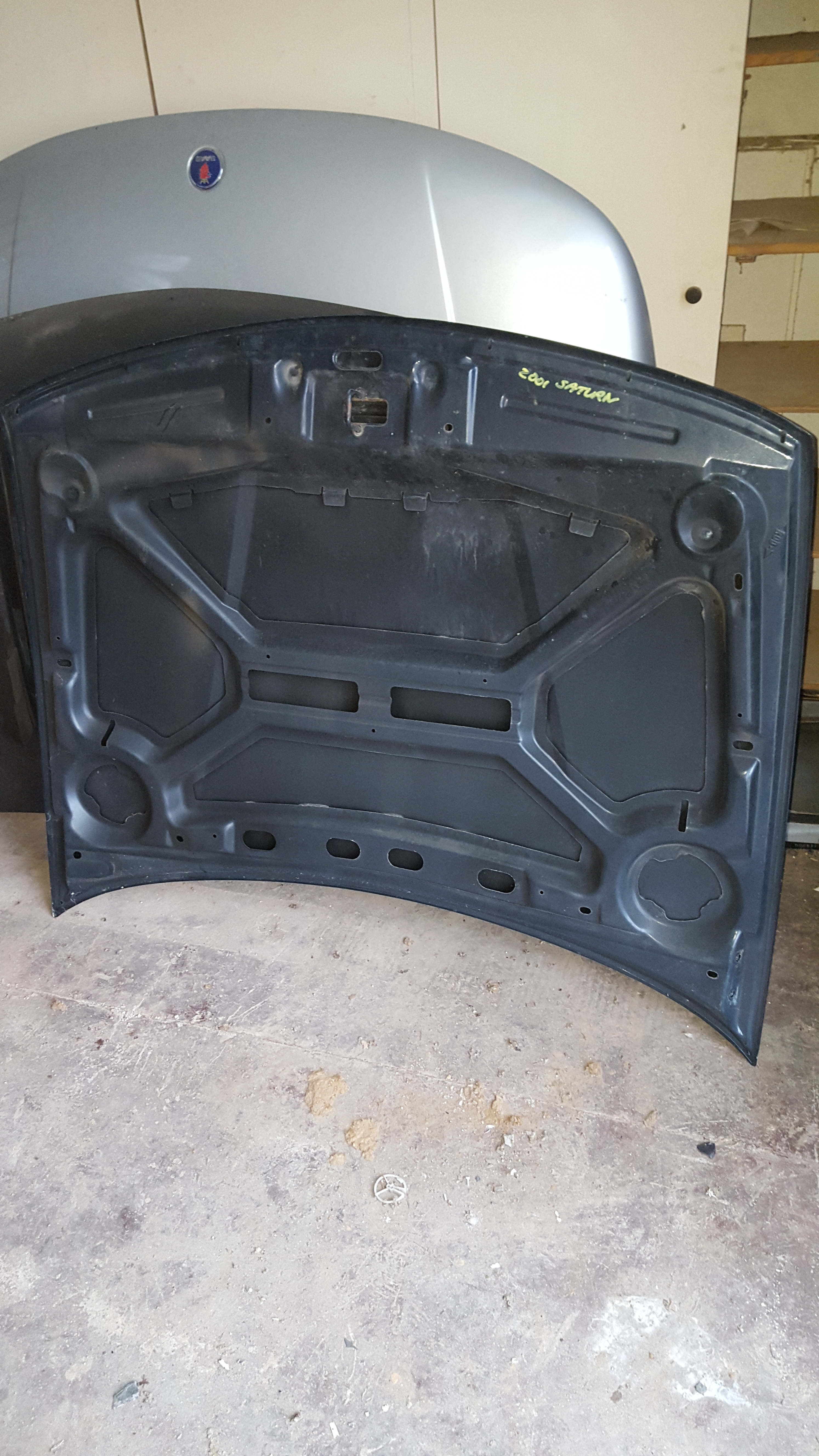 2001 Saturn S series hood