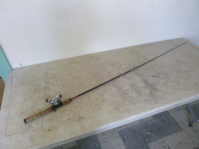lot 21 image: Shakespeare Lady Fish Rod