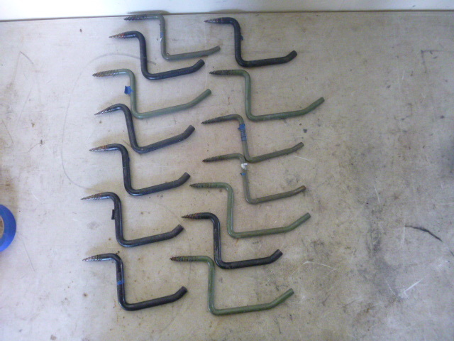 lot 58 image: 14 Tree Spikes