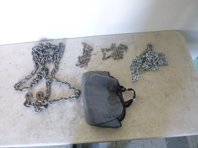 lot 65 image: Miscellaneous Chains