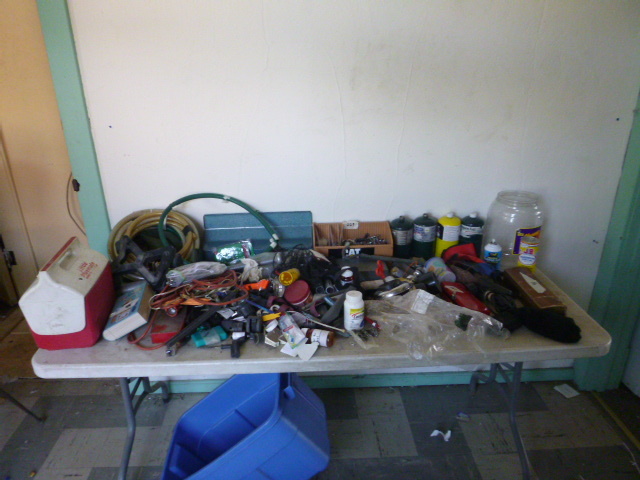 lot 79 image: Miscellaneous Garage Items