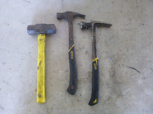 lot 80 image: Maul and 2 Hammers