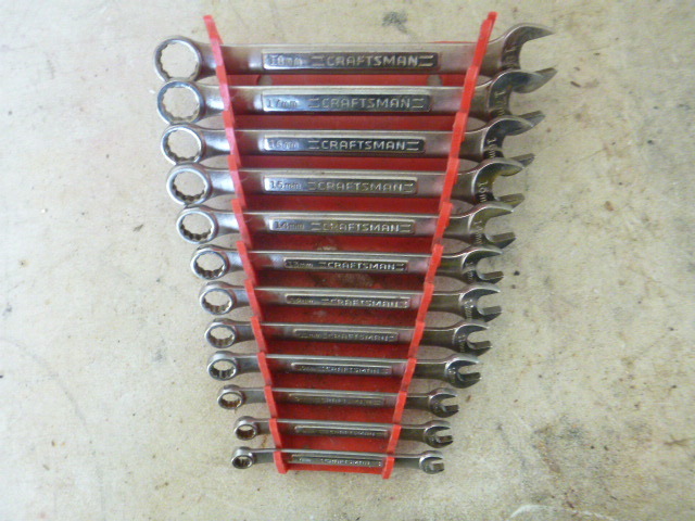 lot 87 image: 12 Craftsman Wrenches