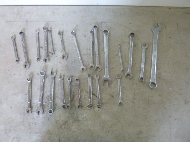 lot 93 image: Miscellaneous Craftsman Wrenches