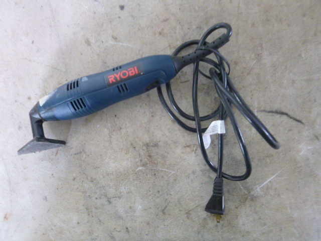 lot 99 image: Ryobi Detail Sander