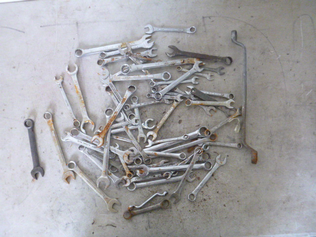 lot 101 image: Miscellaneous Wrenches