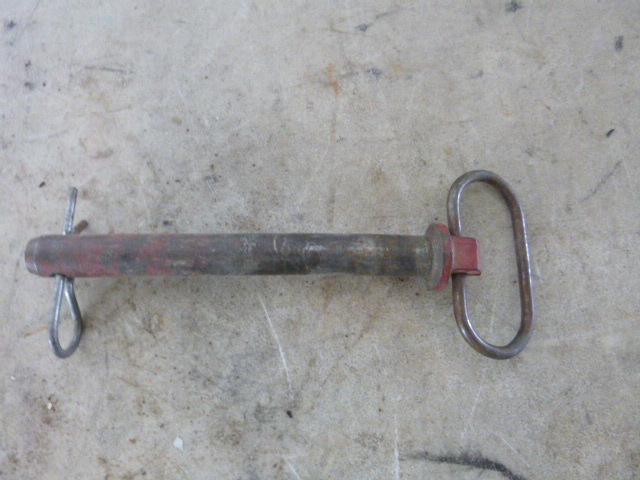 lot 110 image: Hitch Pin