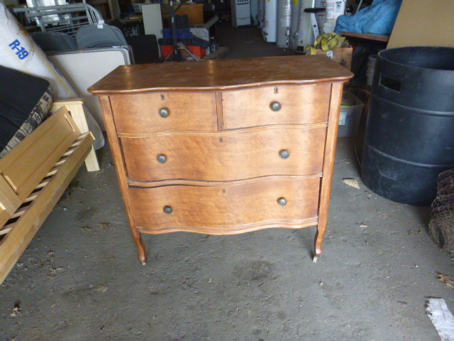 lot 145 image: Vintage Dresser