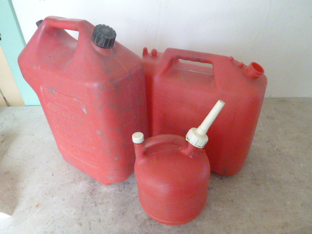 lot 153 image: 3 Gas Cans