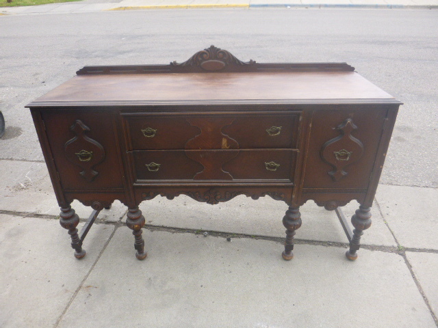 lot 161 image: Vintage Shade #105 Buffet
