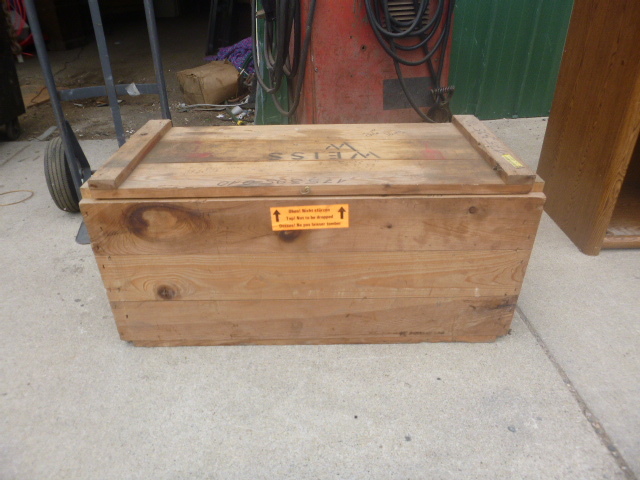 lot 175 image: Storage Crate