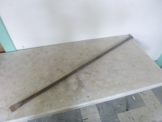 lot 181 image: Pry Bar
