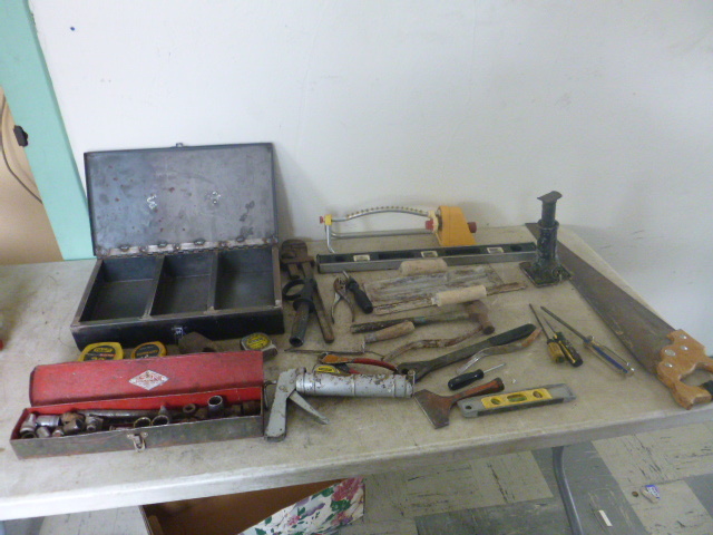 lot 185 image: Miscellaneous Tools