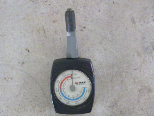 lot 191 image: RAE Compression Tester