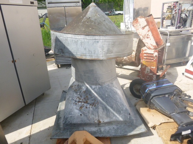lot 5 image: Large Cupola