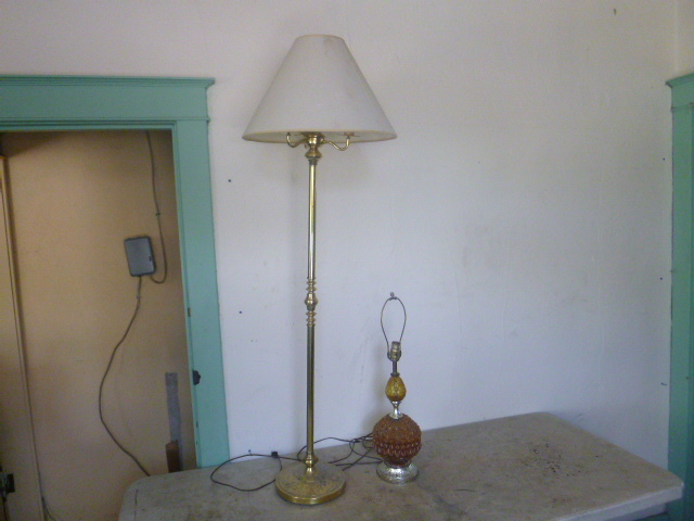 lot 218 image: 2 Lamps