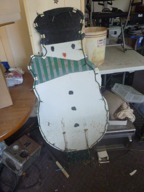 lot 219 image: Outdoor Metal Snowman