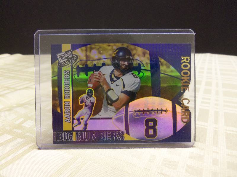 lot 7 image: Aaron Rodgers Rookie Card