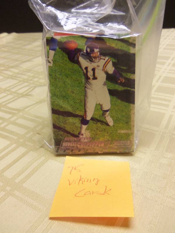 lot 15 image: Vikings Cards - 75 total