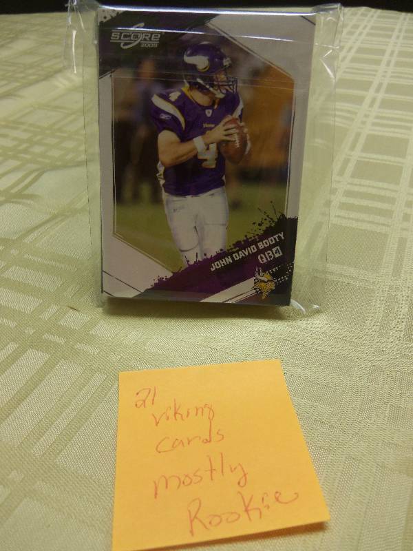 lot 16 image: Vikings Cards - 21 total - Rookies