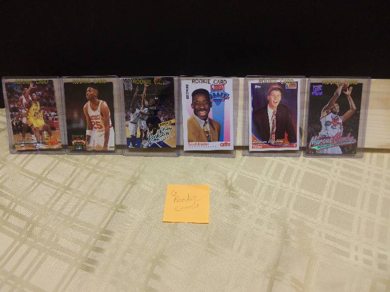 lot 43 image: Rookie Cards - 6 Cards