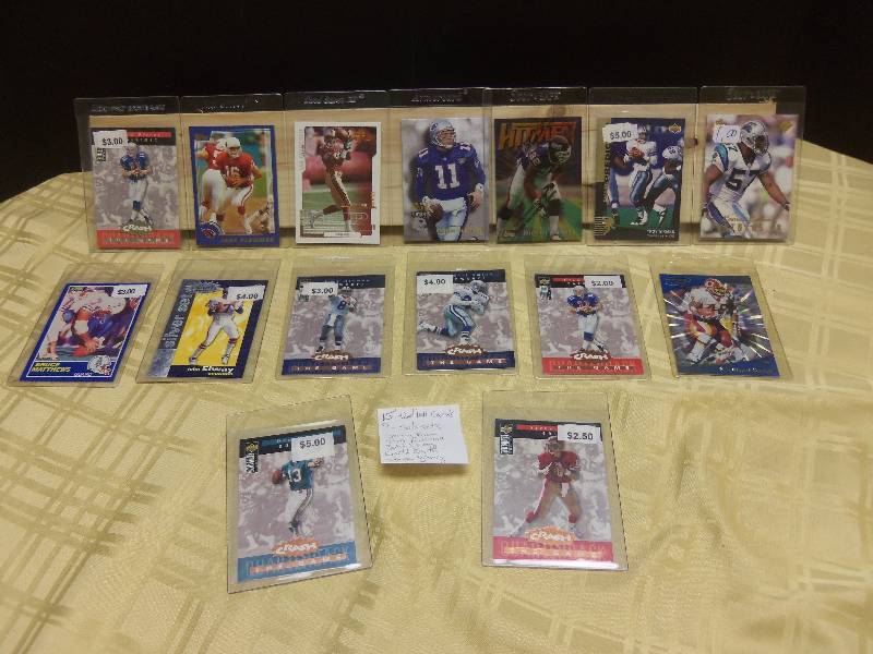 lot 46 image: Football Cards