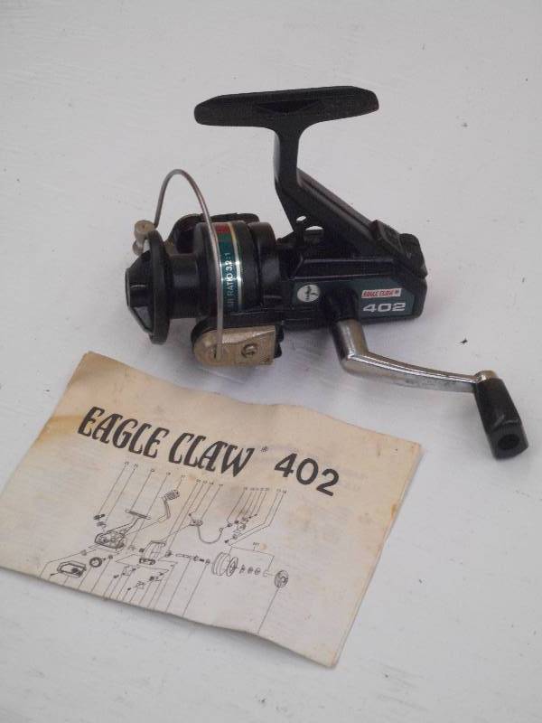 lot 27 image: Eagle Claw 402 Spinning Reel With P...