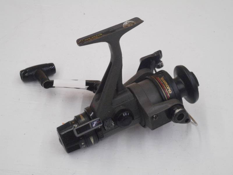 lot 37 image: Shimano FD Spinning Reel ...