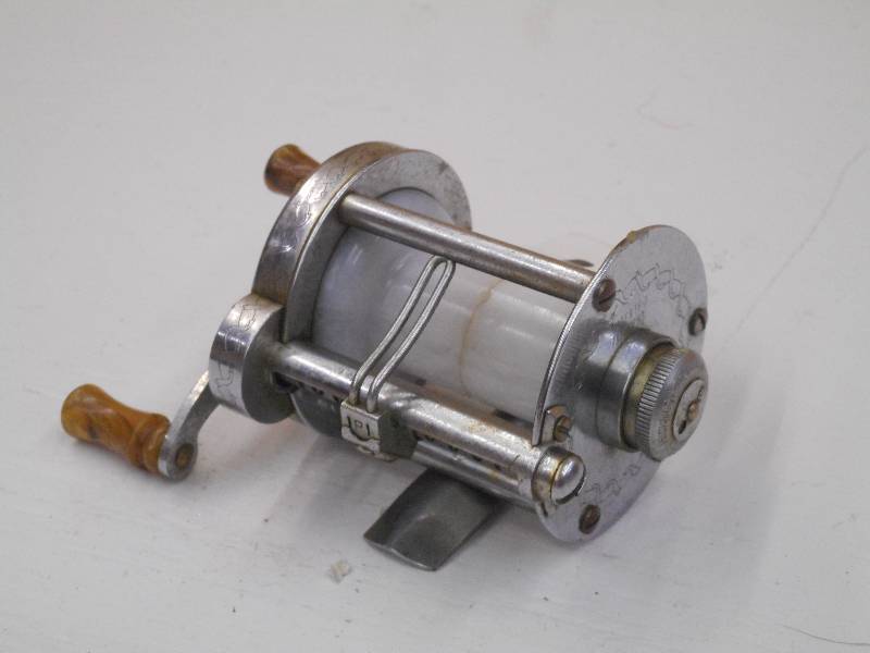 lot 50 image: Pfleuger SkilKast No.1953 Casting R...
