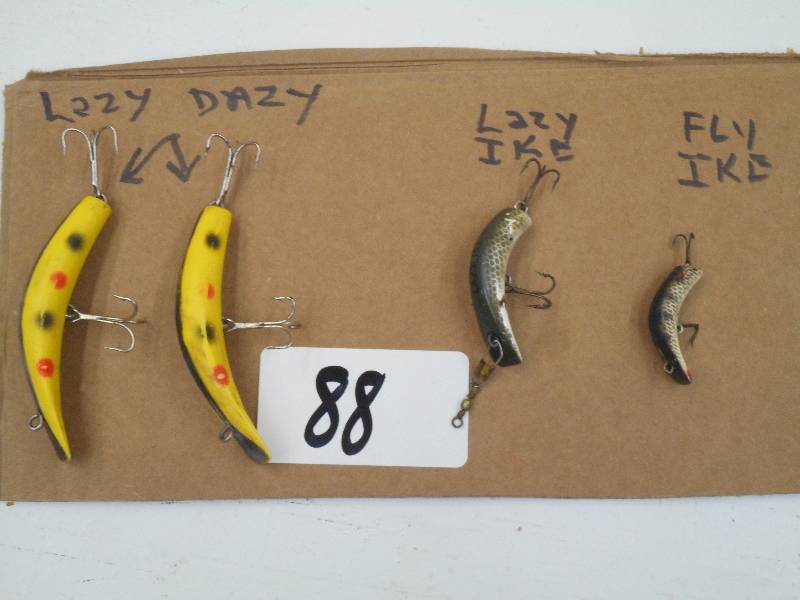 lot 88 image: Lot Of (2) Lazy Ike & (2) Lazy Dazy...
