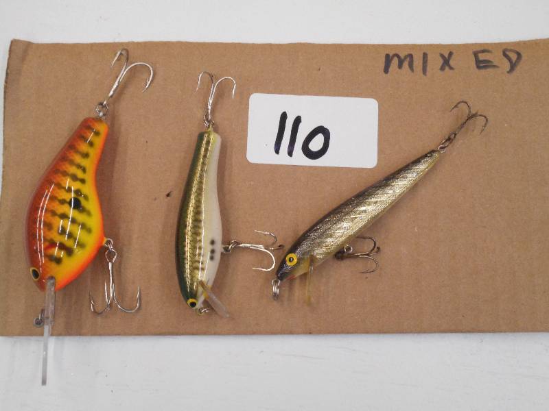 lot 110 image: Lot Of (3) Assorted Fishing Lures ...