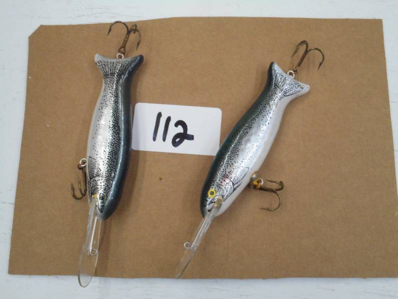 lot 112 image: Lot Of (2) Crankbait Fishing Lures ...