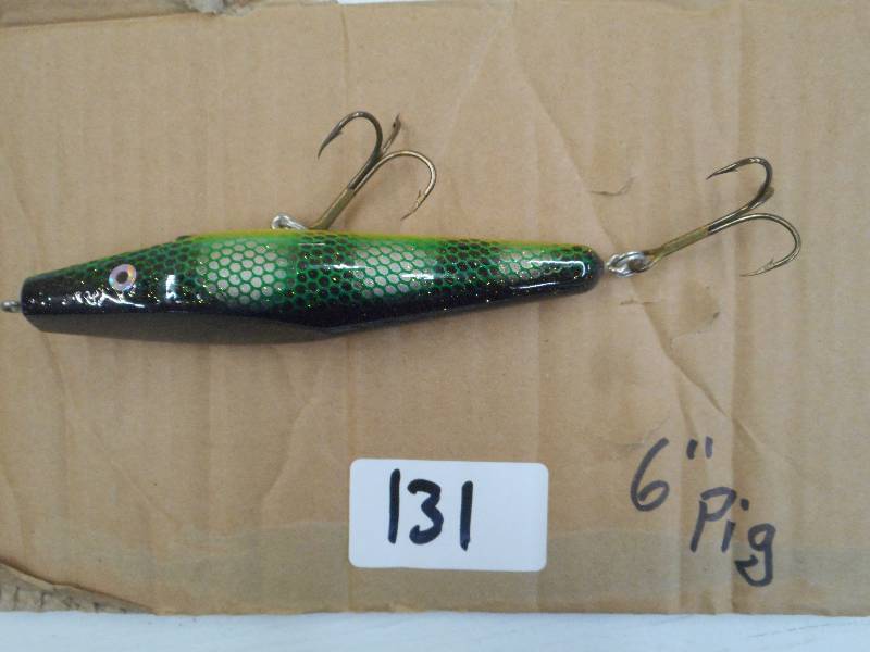 lot 131 image: (1) 6 Pig Muskie Lure ...
