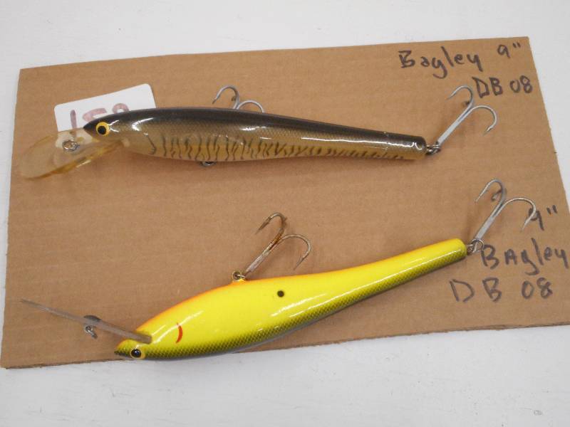 lot 152 image: (2) 9 Bagley DB08 Muskie Lures ...