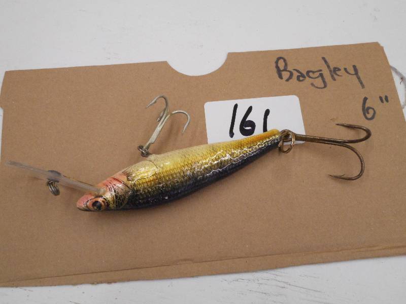 lot 161 image: (1) Bagley 6 Muskie Lure ...
