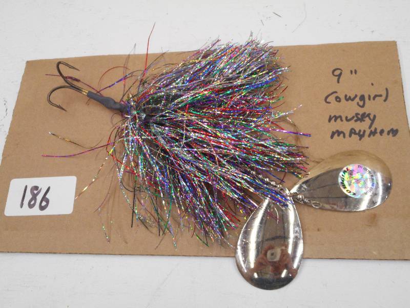 lot 186 image: (1) 9 Cowgirl Muskie Lure ...