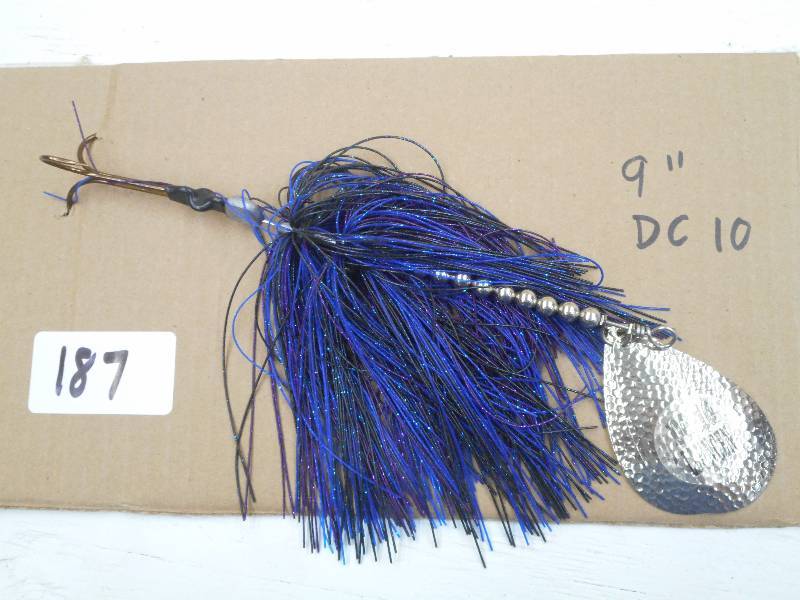 lot 187 image: (1) 9 DC10 Muskie Lure ...