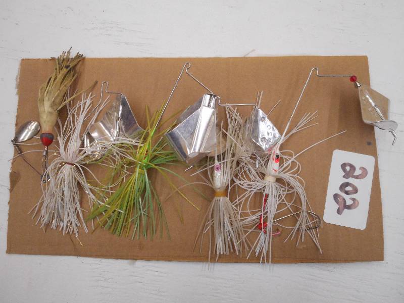 lot 202 image: Lot Of (5) Assorted Spinner Lures ...