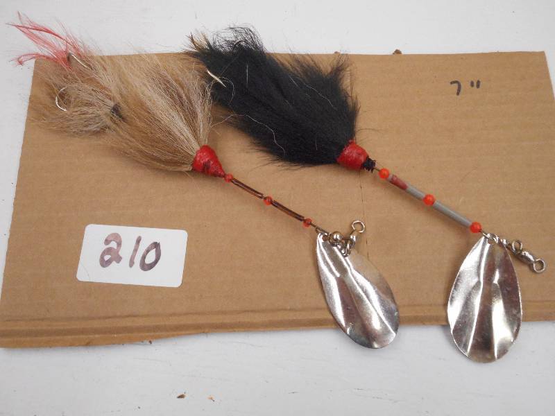 lot 210 image: (2) 7 Muskie Spinner Lures ...