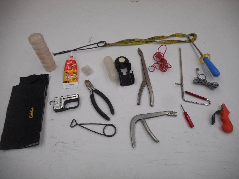 lot 226 image: Bag Of Assorted Fishing Tools & Etc...