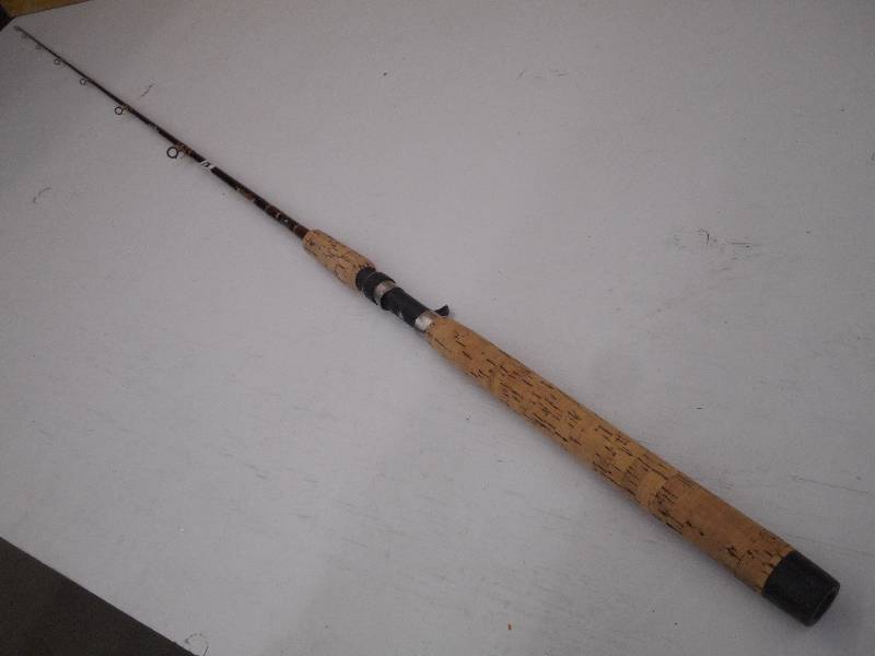 lot 228 image: Fenwick Legacy 7ft Heavy Action Cas...