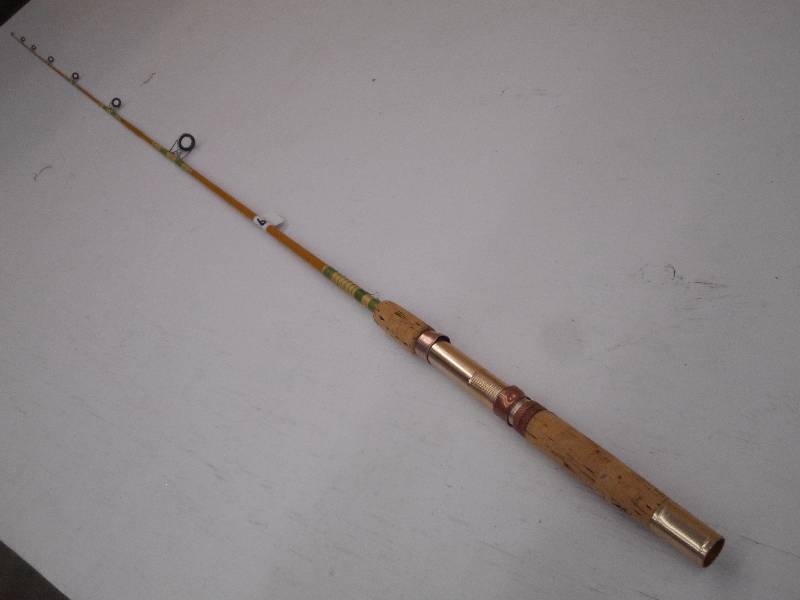 lot 236 image: Vintage Fenwick SP782 66 Medium A...