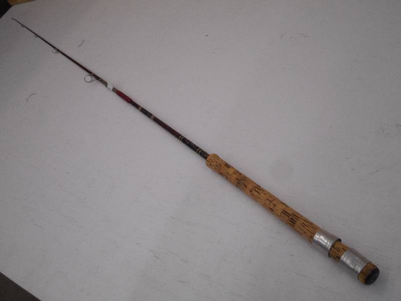 lot 239 image: Vintage Heddon Pal #7253 66 Mediu...